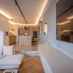Qui By Homega, Seafront Views From Every Σλιέμα